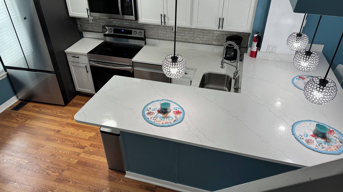 Fairland House | Charming 3-bedroom and 2.5 bedroom townhome with WiFi and AC in Silver Spring