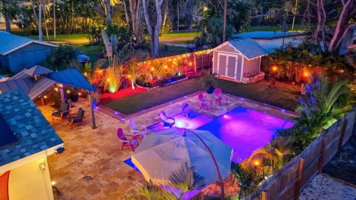 Coquina Key House | Charming 3-bedroom house with Pool, WiFi and AC in St. Petersburg