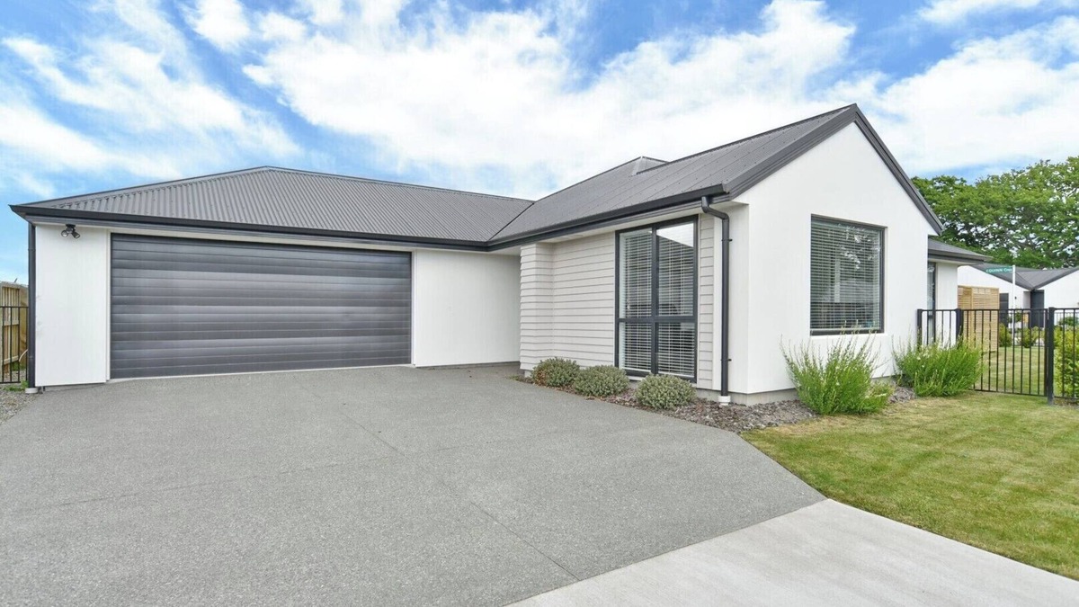 Woodend House | Charming 3-Bedroom, 2-Bathroom Home