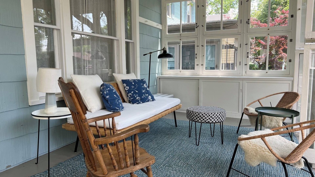 Lakeside Cottage | Charming 3-bedroom, 2-bath cottage with AC in Lakeside near Hoover Auditorium