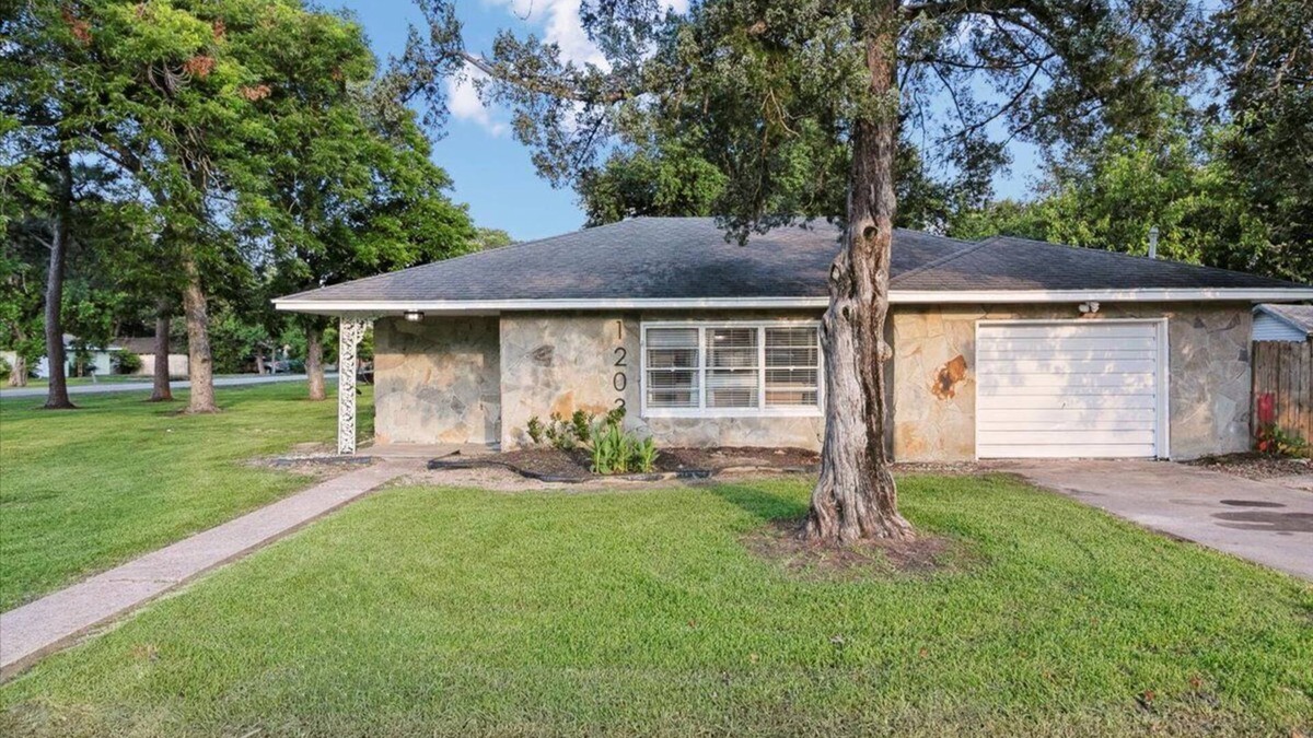 Nederland House | Charming 3 bedroom 2 bath home in Nederland