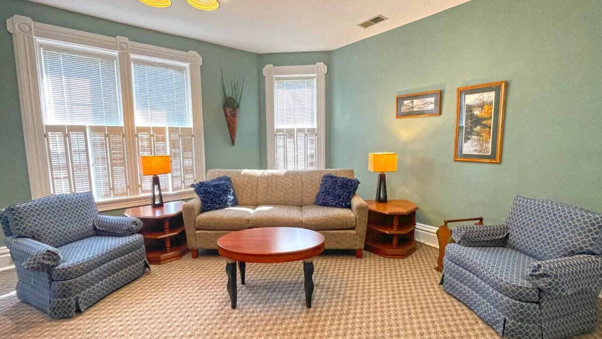 Marietta Condo | Charming 3-Bedroom Apartment Near Historic Downtown Marietta