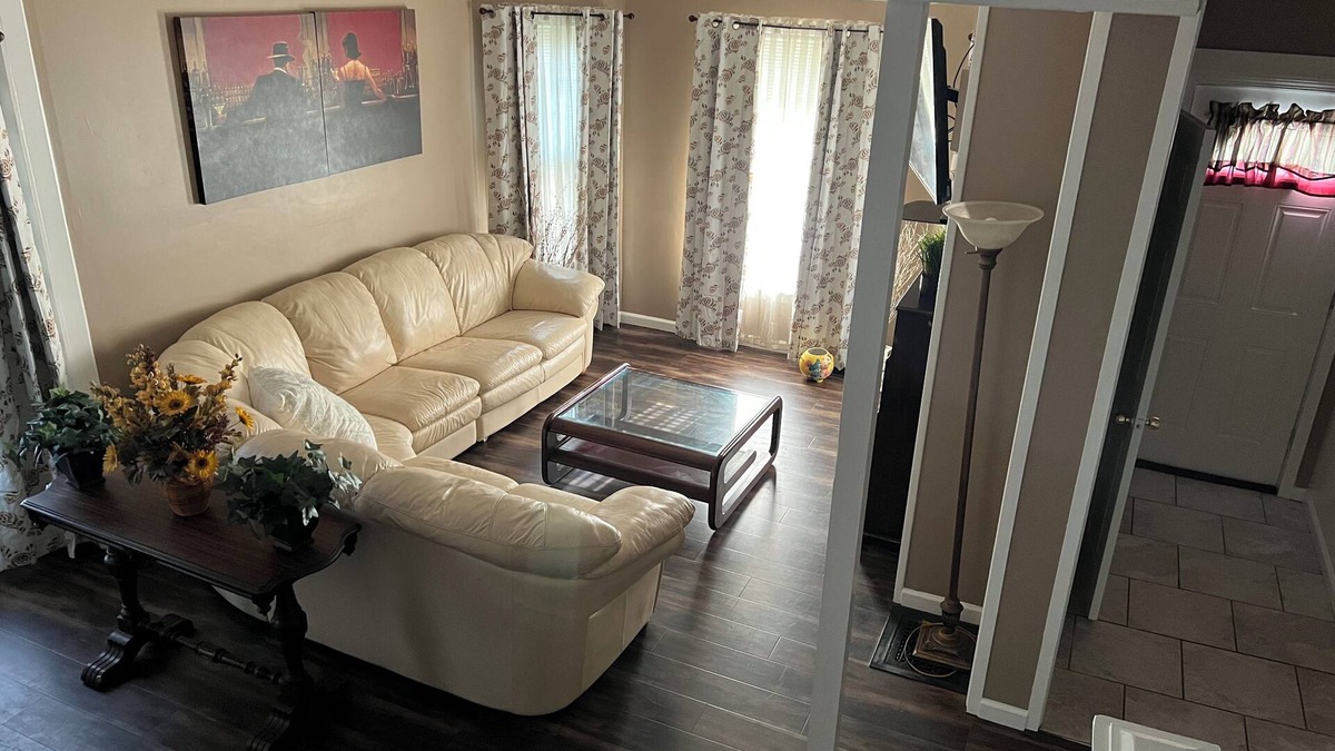 Corning Apartment | Charming 3-bedroom apartment in Corning with WiFi, AC on Disc Golf Course