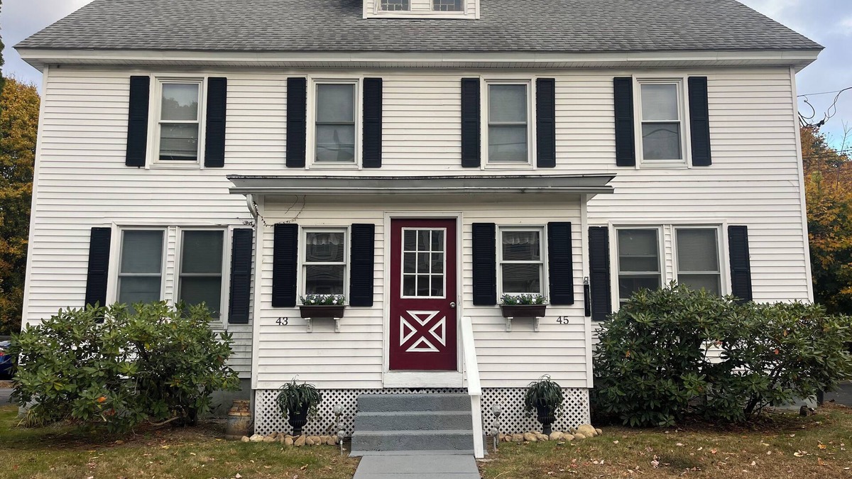 Woodville Apartment | Charming 3-bedroom apartment in historic Grafton with WiFi