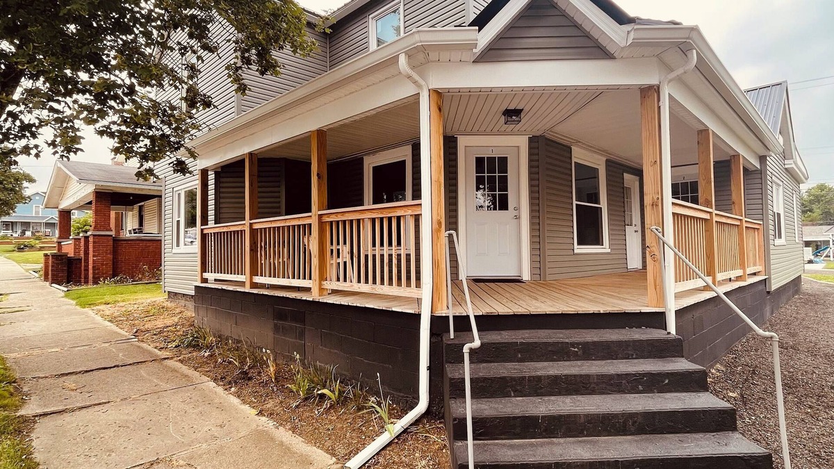 Dalton Apartment | Charming 3-bedroom apartment in cool Dalton with AC, WiFi