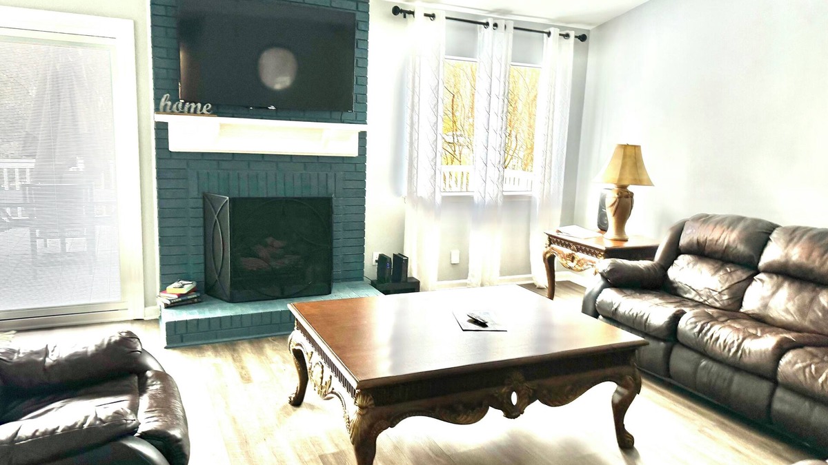 Toddville Road House | Charming 3-bedroom bungalow near Uptown Charlotte!