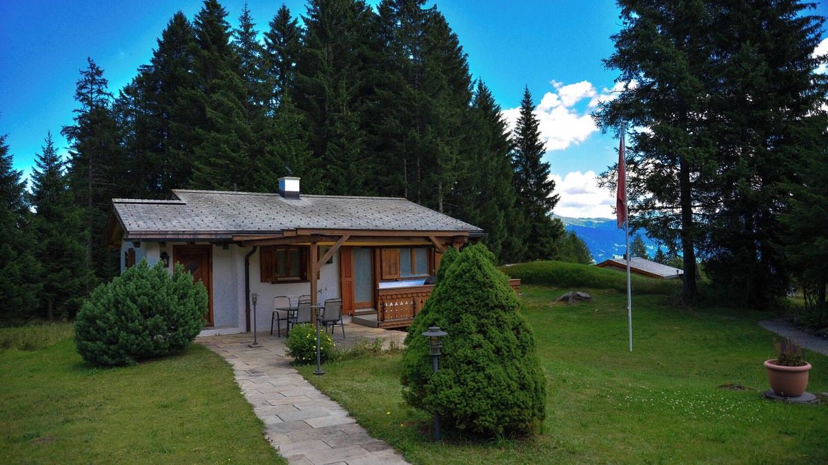 Malix Ski Chalet | Charming 3-bedroom chalet in Brambrüesch near Lenzerheide