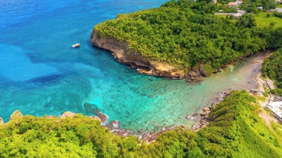 Port Antonio Cottage | Charming 3 bedroom cottage with WiFi, AC in marvelous Boston Bay, blackrockvilla