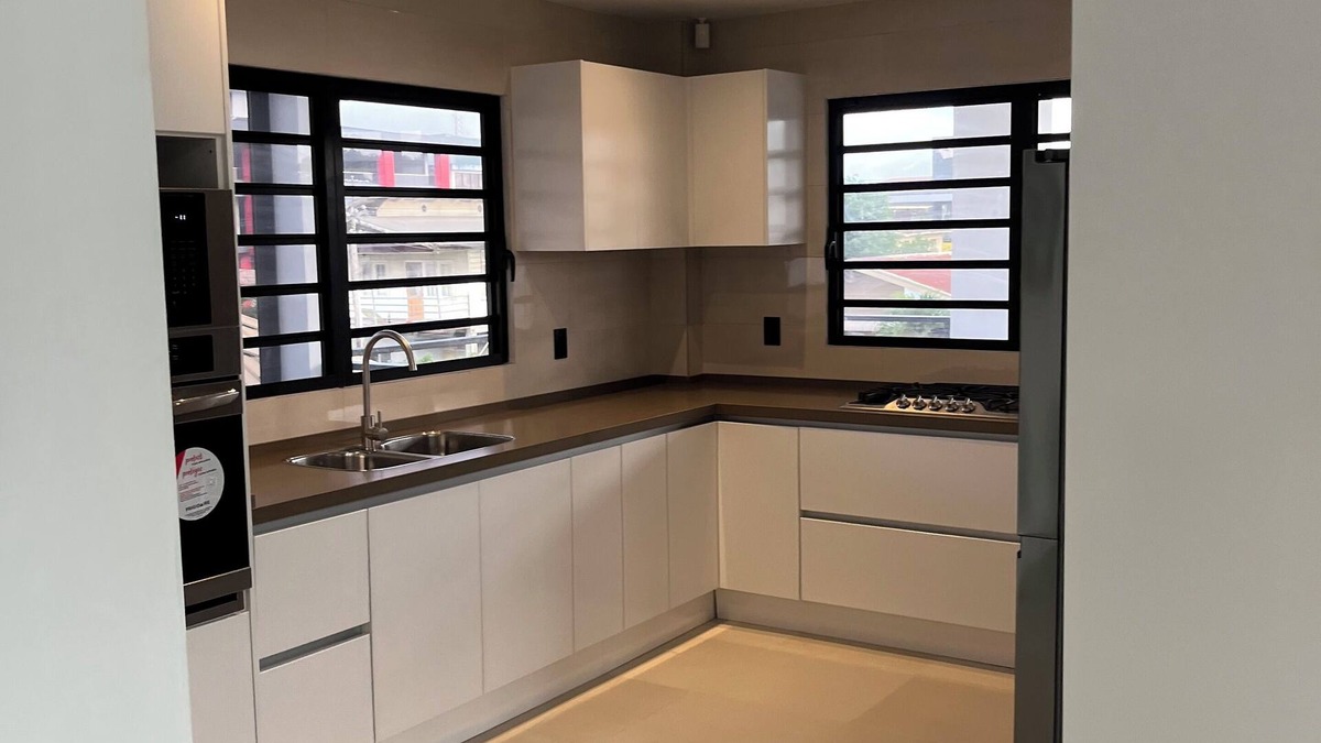 Noord Condo | Charming 3-bedroom condo with AC and WiFi in beautiful Paramaribo