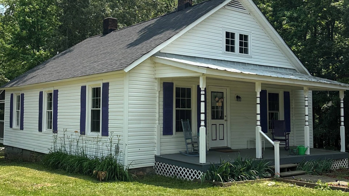 Bremo Bluff Cottage | Charming 3-bedroom cottage in Cumberland with private lake access