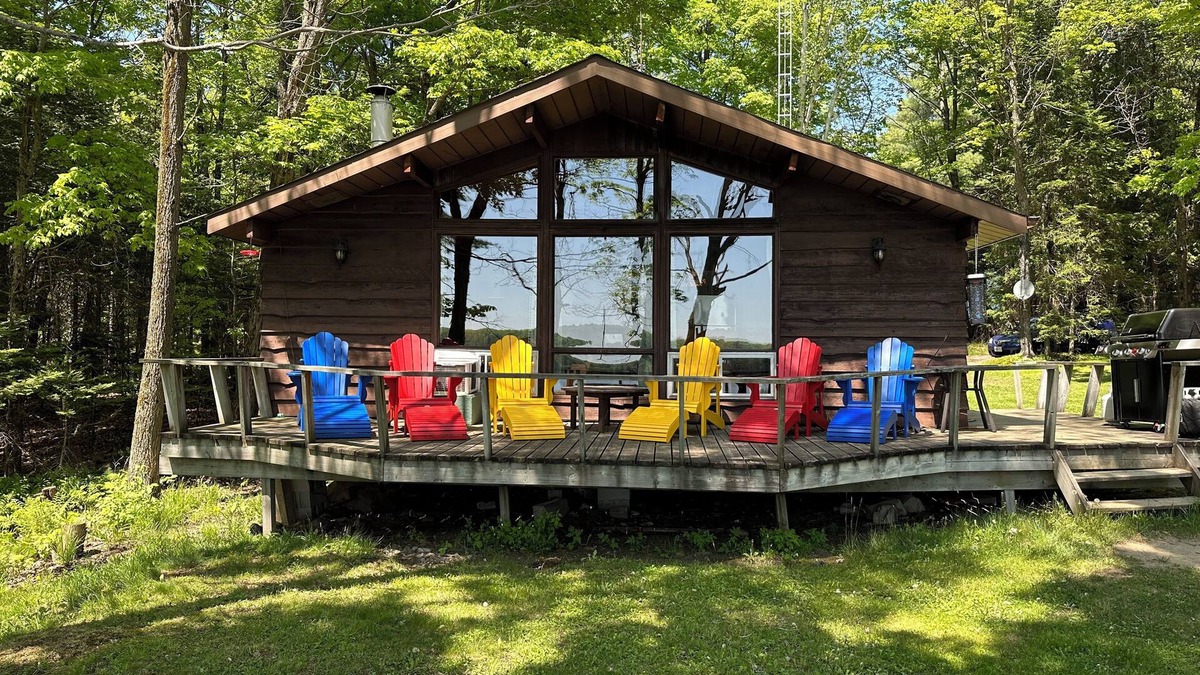 Magnetawan Cottage | Charming 3-bedroom Island View Cottage in pleasant Magnetawan with WiFi, AC