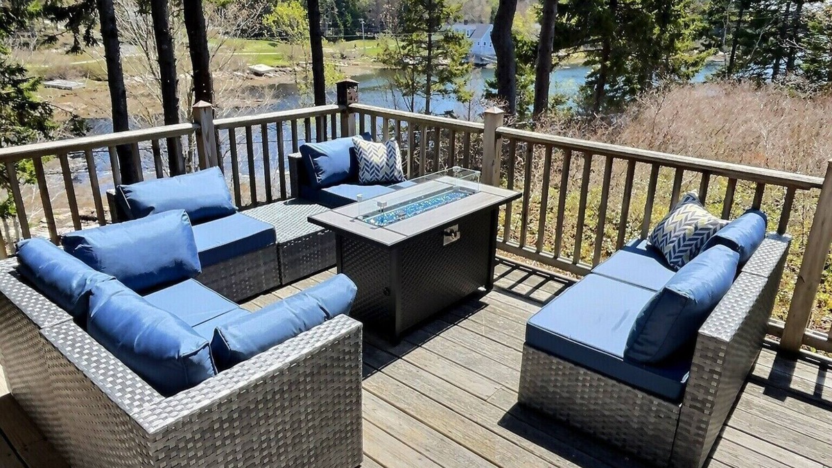 Southport Cottage | Charming 3-bedroom cottage in Southport with water views and close to Boothbay.
