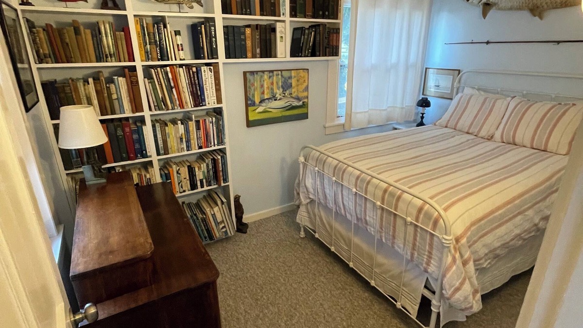 Shelter Harbor Cottage | Charming 3-bedroom cottage in Westerly footsteps from the water
