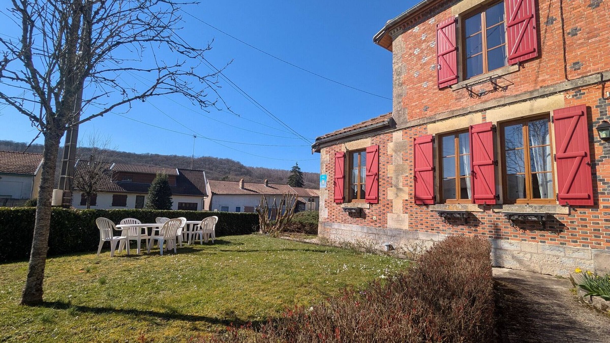 Futeau Cottage | Charming 3-Bedroom Cottage in Verdant Futeau, Near Verdun and Châlons-en-Champagne