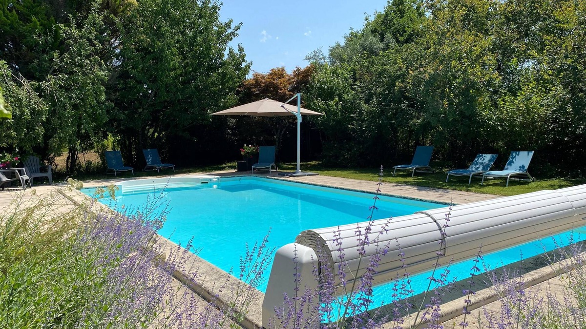 Saint-Brice Cottage | Charming 3-bedroom cottage with a large garden and pool in the Entre-deux-Mers.