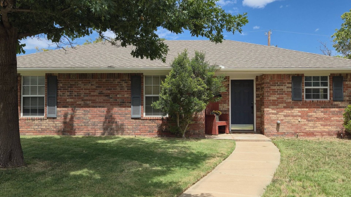 Amarillo House | Charming 3-Bedroom Furnished Home with Office