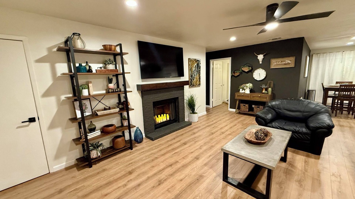 Georgetown House | Charming 3-bedroom Georgetown house close to Square. Long term stays welcomed.