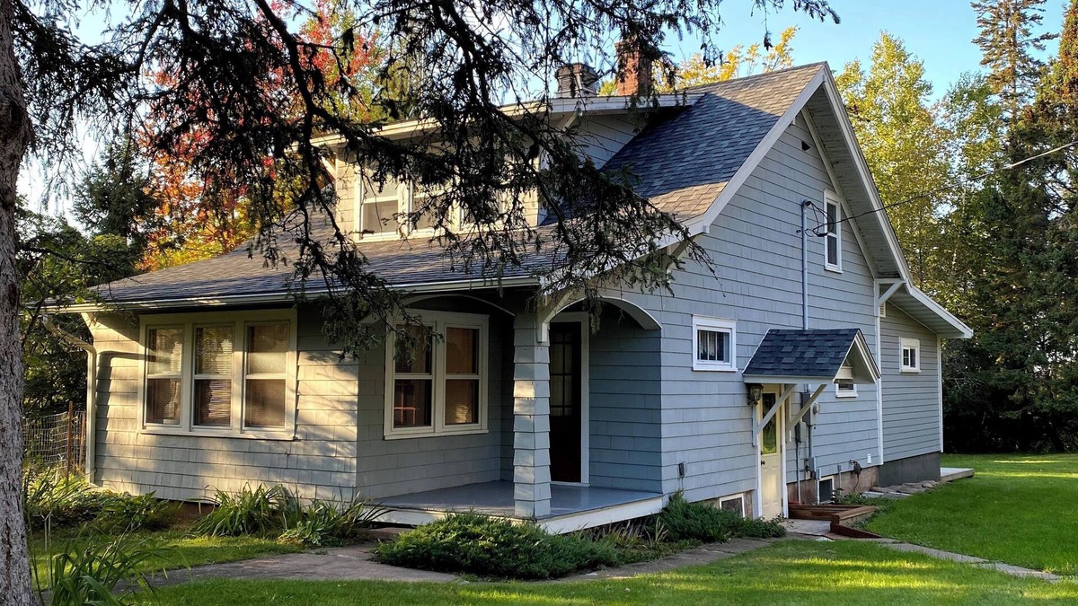Cornucopia House | Charming 3-bedroom house within walking distance to the beaches