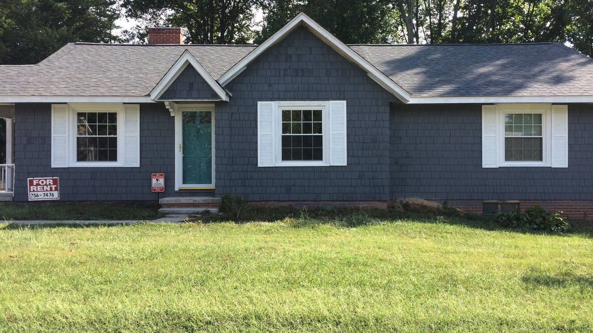 Mount Airy House | Charming 3-bedroom house w/WiFi & AC in wonderful Mount Airy aka Mayberry RFD
