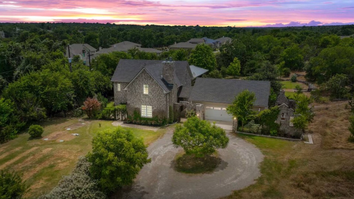 Brushy Creek House | Charming 3-bedroom house with AC, WiFi in delightful Round Rock