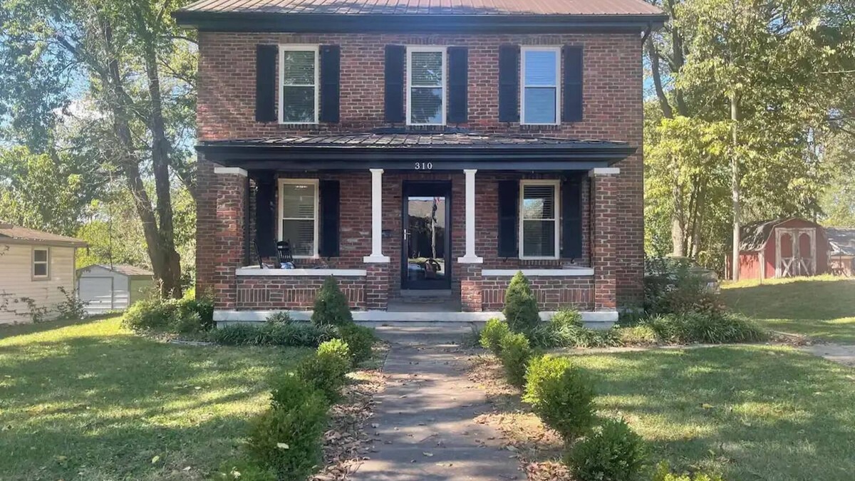 Bardstown House | Charming 3-bedroom house with WiFi and AC in lovely Bardstown