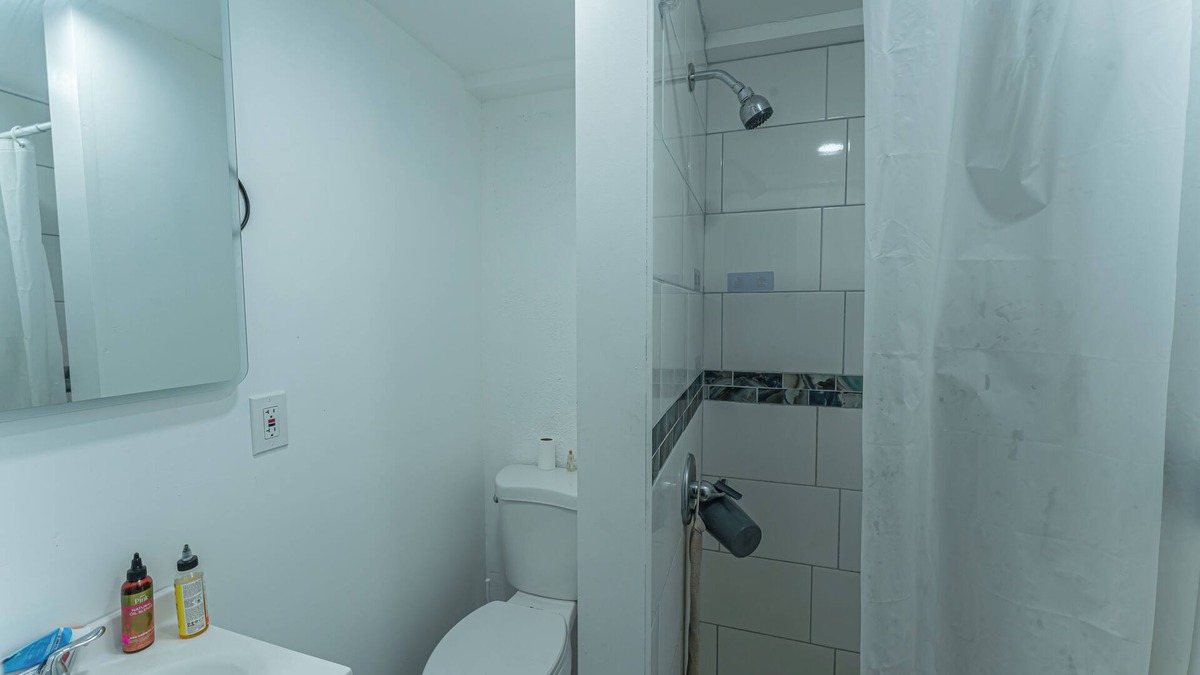 Dix Hills House | Charming 3-bedroom house in lovely Dix Hills with WiFi, AC