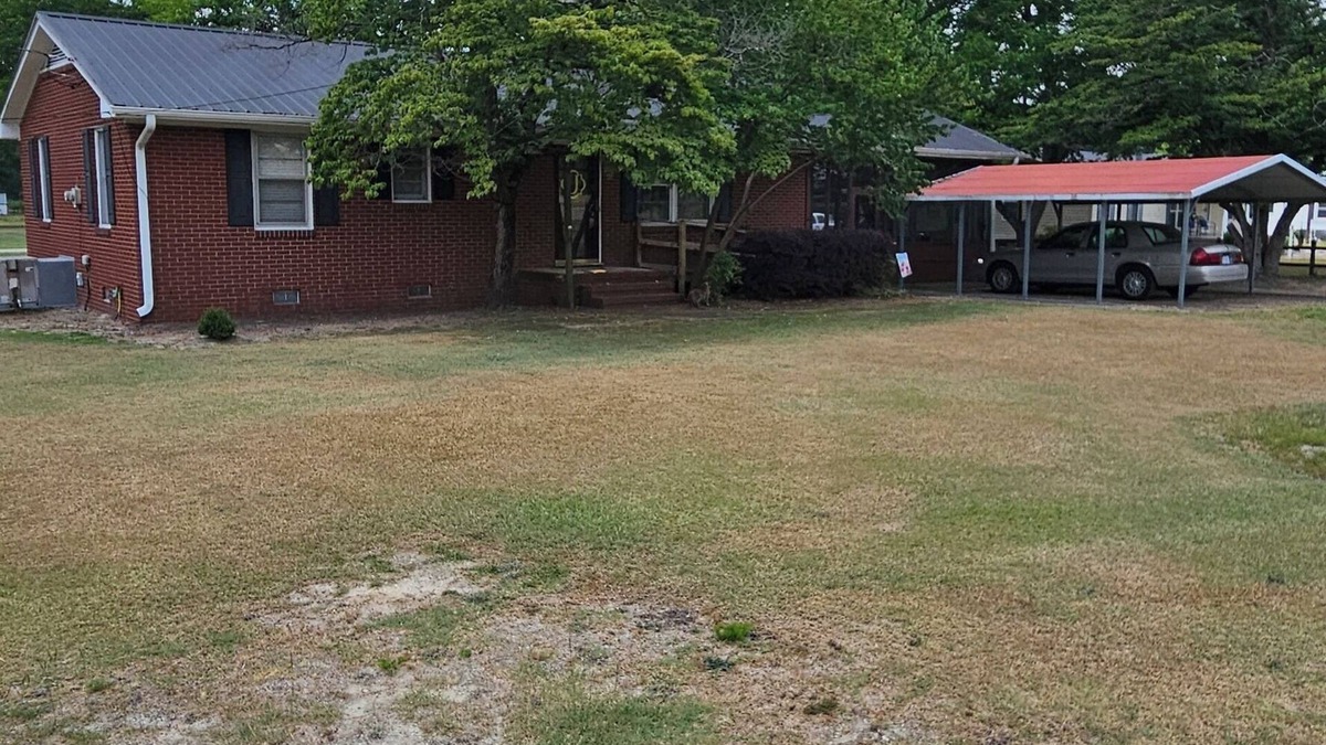 Rosewood House | Charming 3-bedroom house with AC and WiFi in wonderful Goldsboro/Rosewood area.