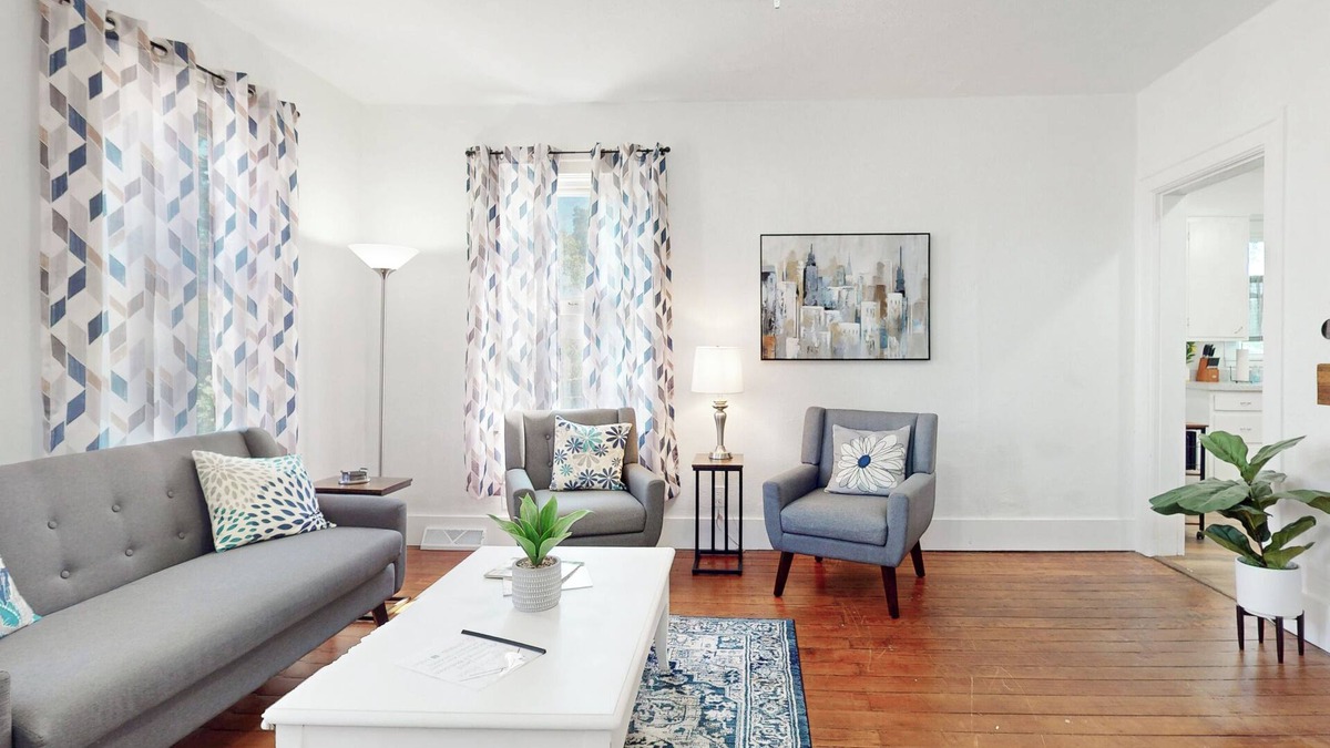 Mansfield House | Charming 3-bedroom house in Mansfield with WiFi, AC, full kitchen