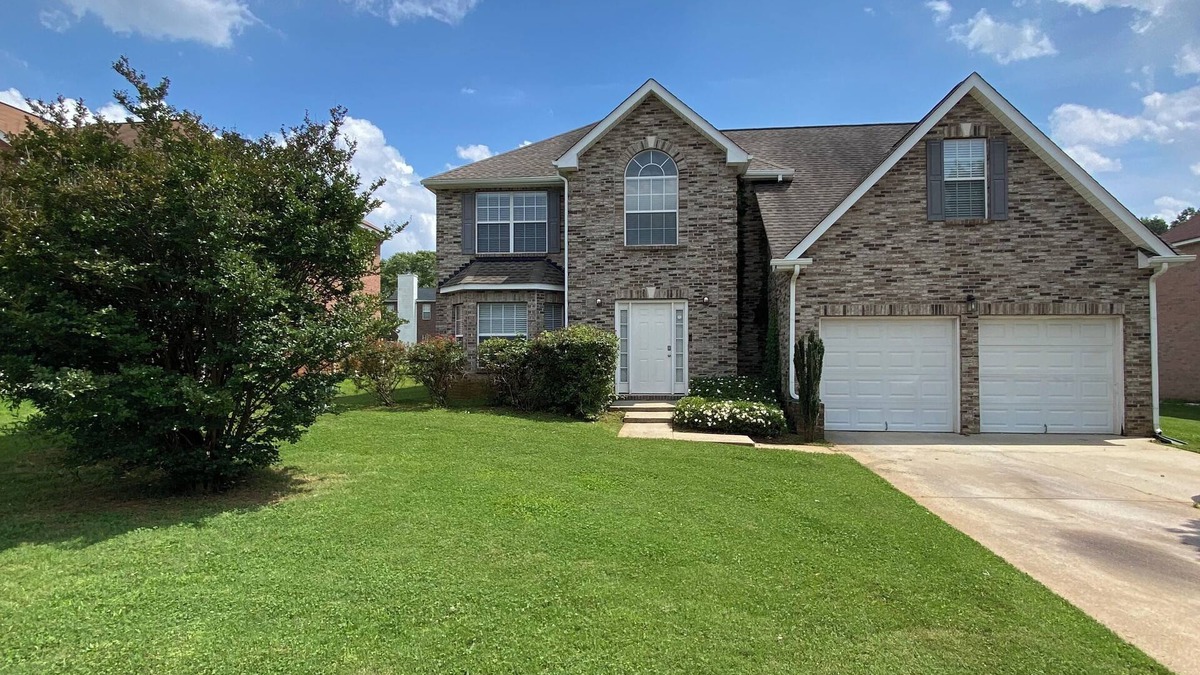 McDonough House | Charming 3-bedroom house in delightful McDonough with WiFi, AC