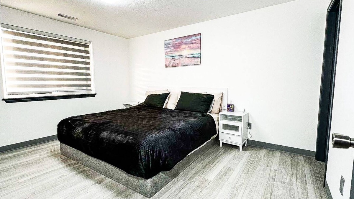 Orchards House | Charming 3- bedroom house with WiFi and AC in delightful Vancouver