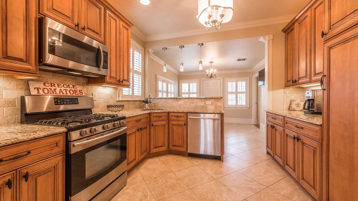 Arabi House | Charming 3-bedroom home: 5 miles to French Quarter
