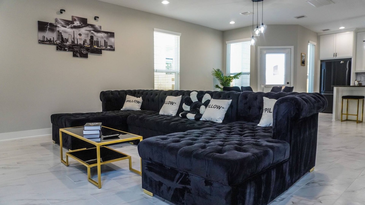 Northeast Houston House | Charming 3 bedroom home, 10 minutes away from downtown Houston!
