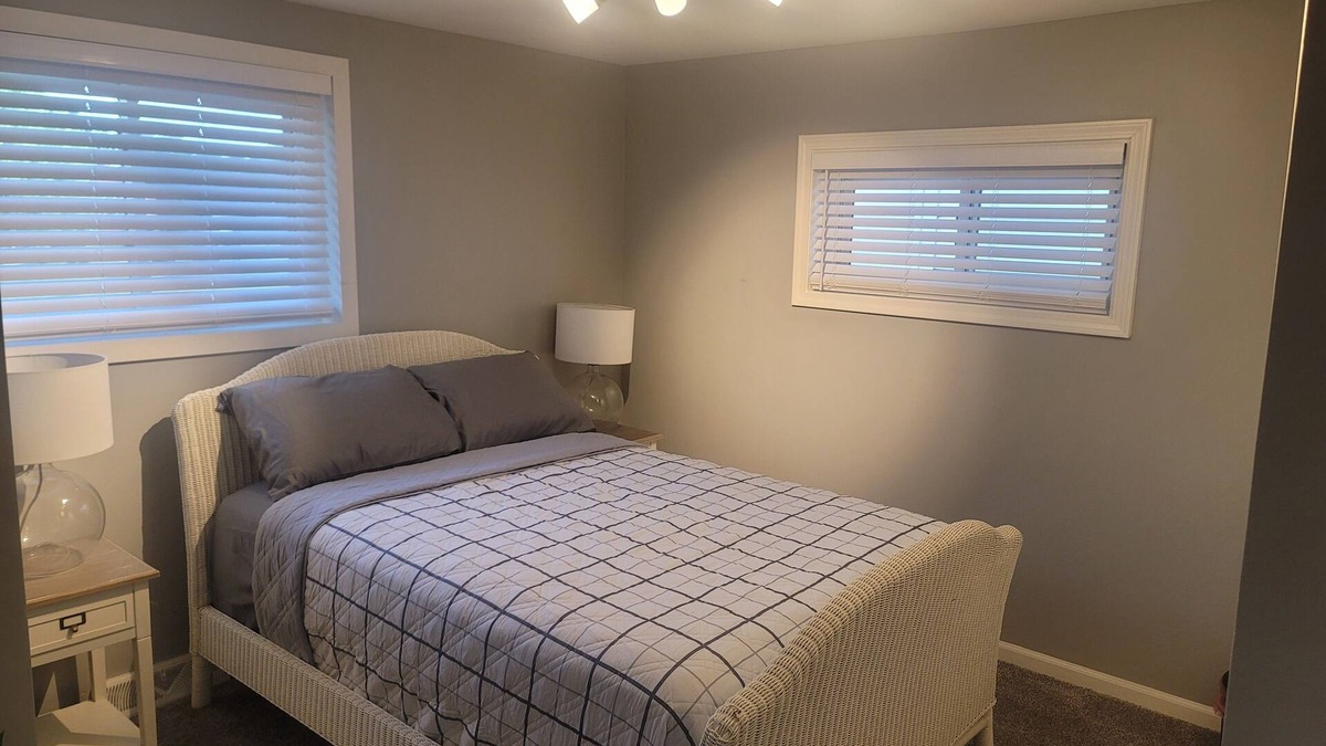 Xenia House | Charming 3-bedroom home, w/Basement Covered back porch AC, WiFi