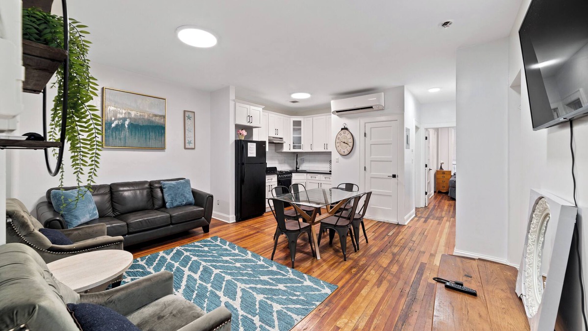 Crown Heights House | Charming 3-Bedroom House in Delightful Brooklyn with Wi-Fi & AC