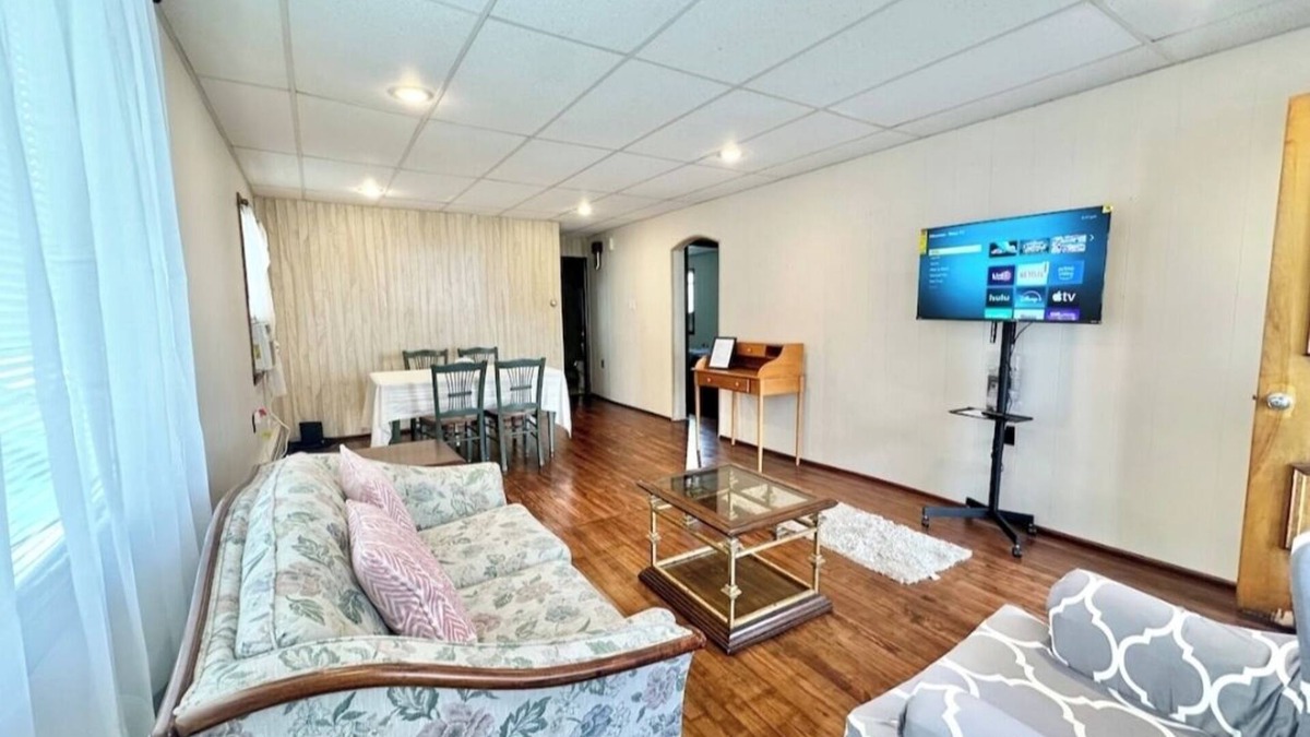 Danville House | Charming 3-bedroom house in enchanting Danville with AC Close to Amazon Berwick