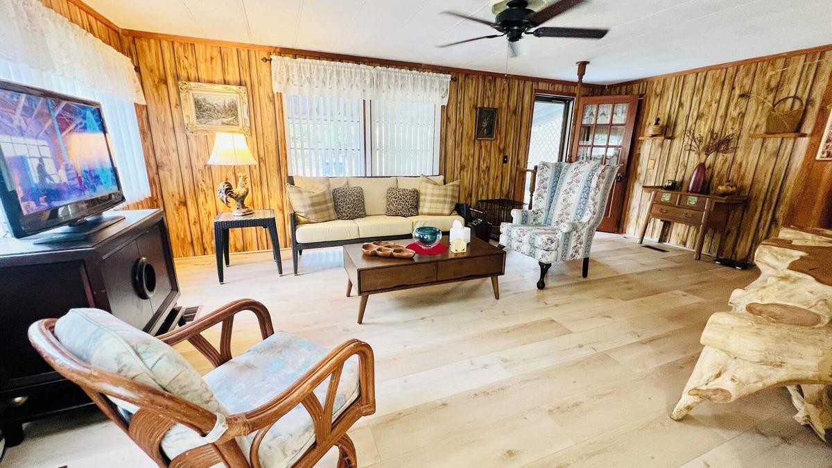 Freeport House | Charming 3-bedroom house with WiFi, AC in amazing Freeport Oyster Creek
