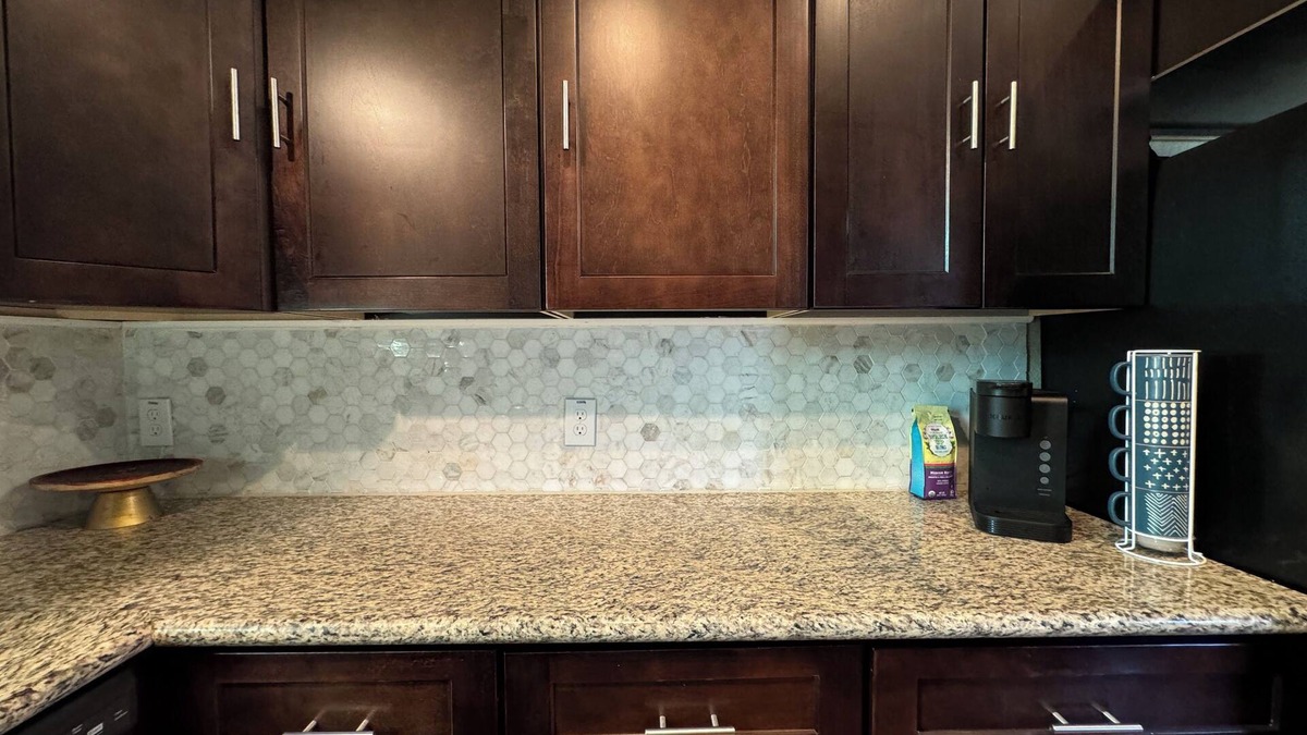 La Porte House | Charming 3-bedroom house with AC and WiFi in La Porte