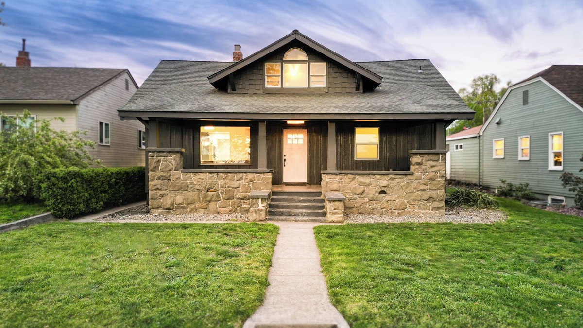 Lewiston House | Charming 3-bedroom house in Lewiston with river views