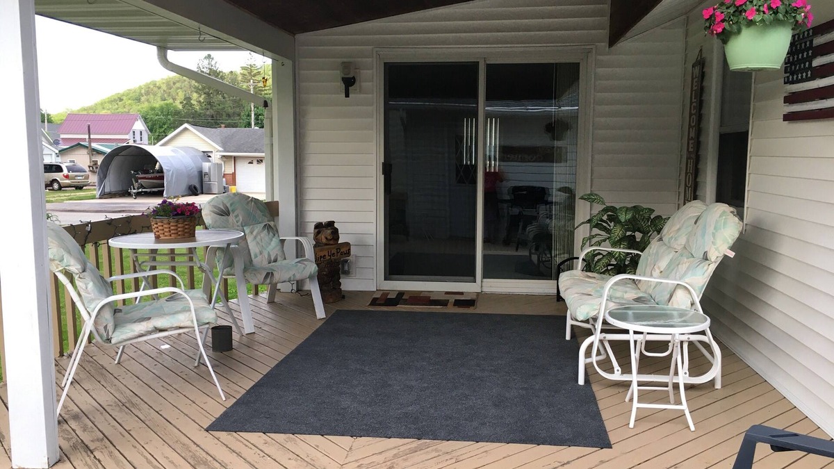 Peterson House | Charming 3-bedroom house next to the bike trail
