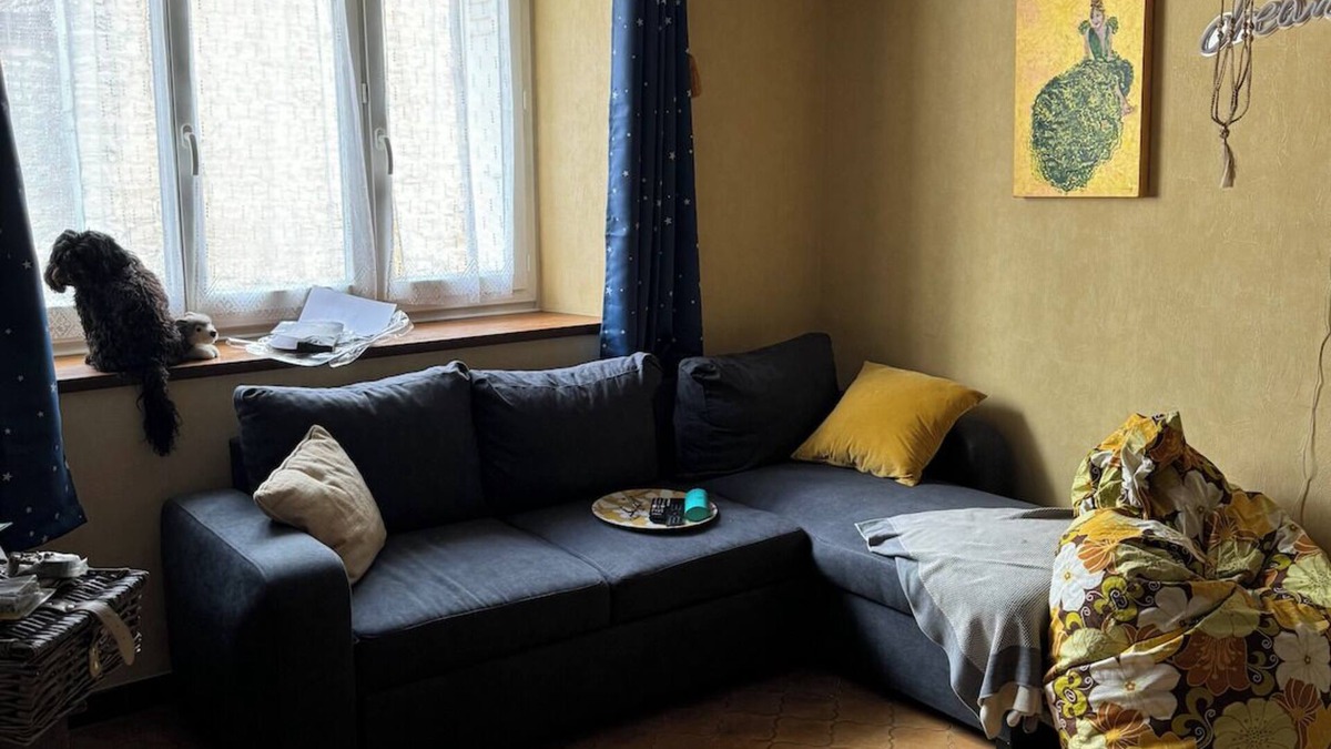 Courban House | Charming 3-Bedroom House Near the Crement and Champagne Vineyards.