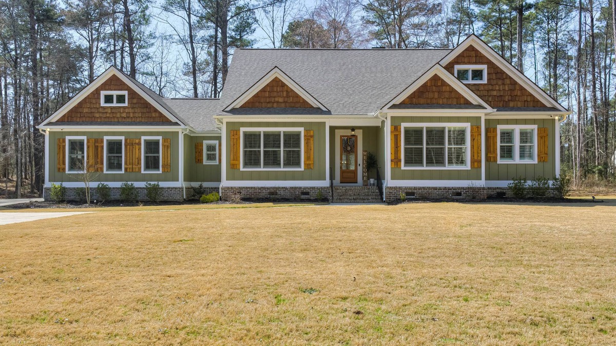 Appling House | Charming 3-bedroom house in amazing Appling with outdoor kitchen, WiFi