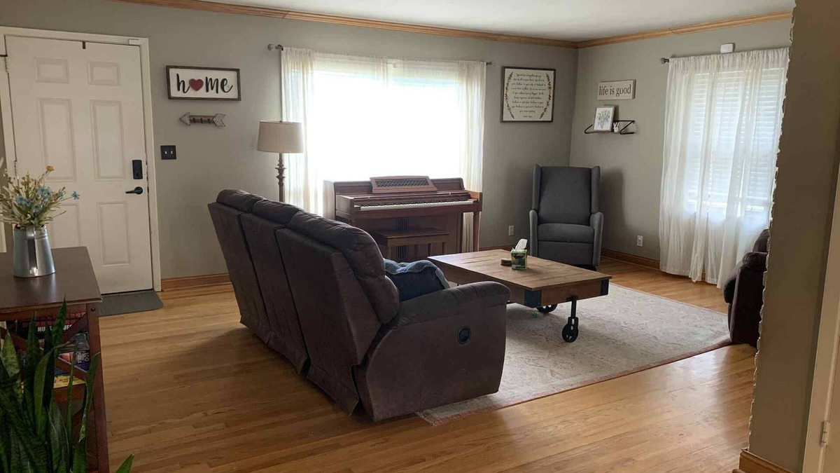 Lincoln House | Charming 3 Bedroom House Conveniently Located in Central Lincoln