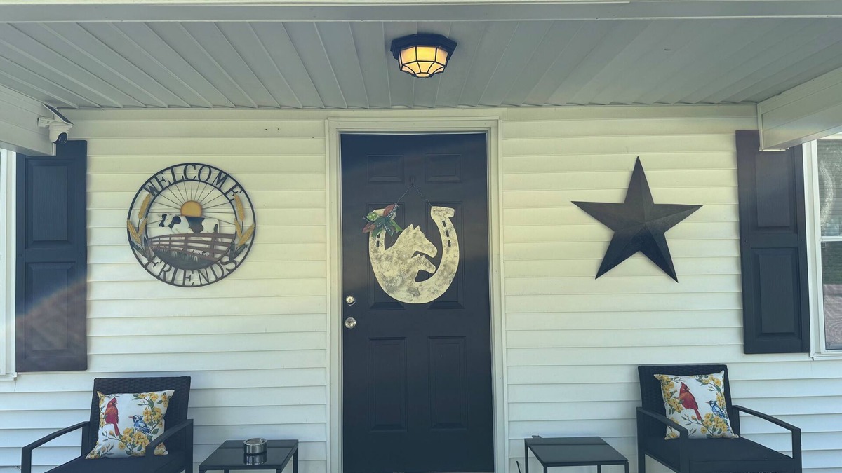 Saint Francis House | Charming 3-bedroom house with WiFi and AC in lovely Loretto