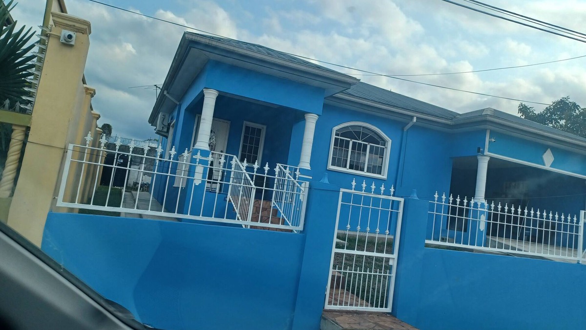Arima House | Charming 3-Bedroom House In Safe, Gated Community.