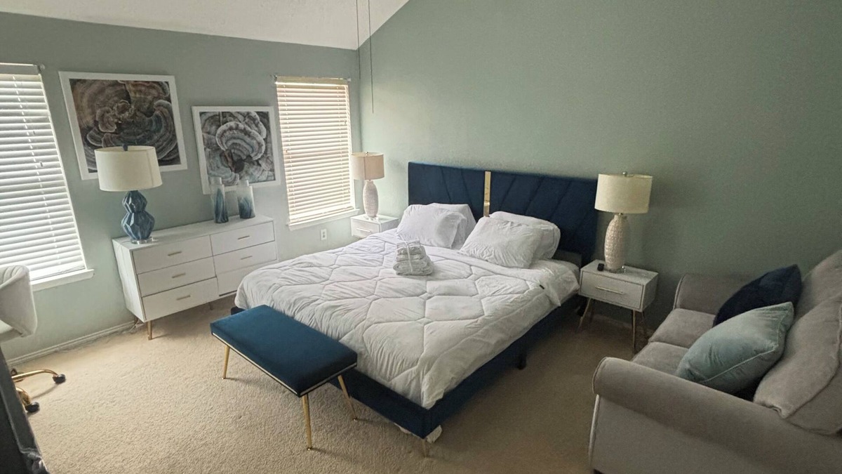 Allen House | Charming 3-bedroom house on a green belt in Allen