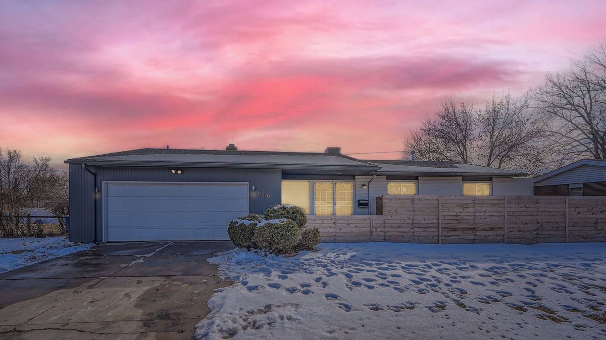 Allendale Area House | Charming 3-bedroom house in lovely Arvada