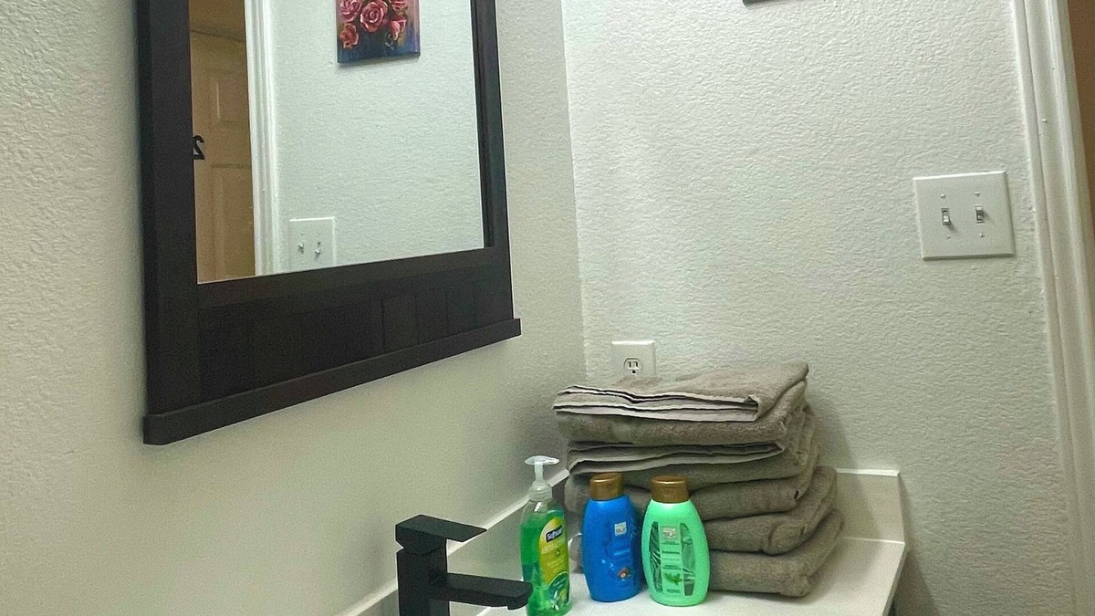 Dallas House | Charming 3-bedroom house with WiFi and AC in fabulous Dallas