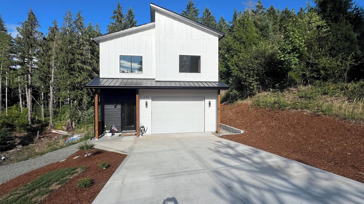 Kelso - Longview House | Charming 3-bedroom house in Kelso with WiFi and AC