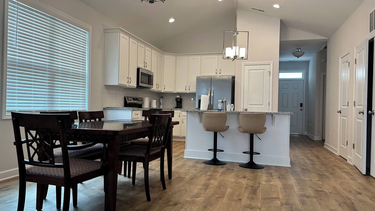 Kenly House | Charming 3-bedroom house with King Bed in delightful Kenly