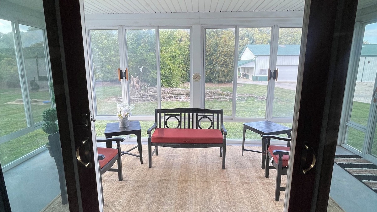 Litchfield House | Charming 3-bedroom house in the country.